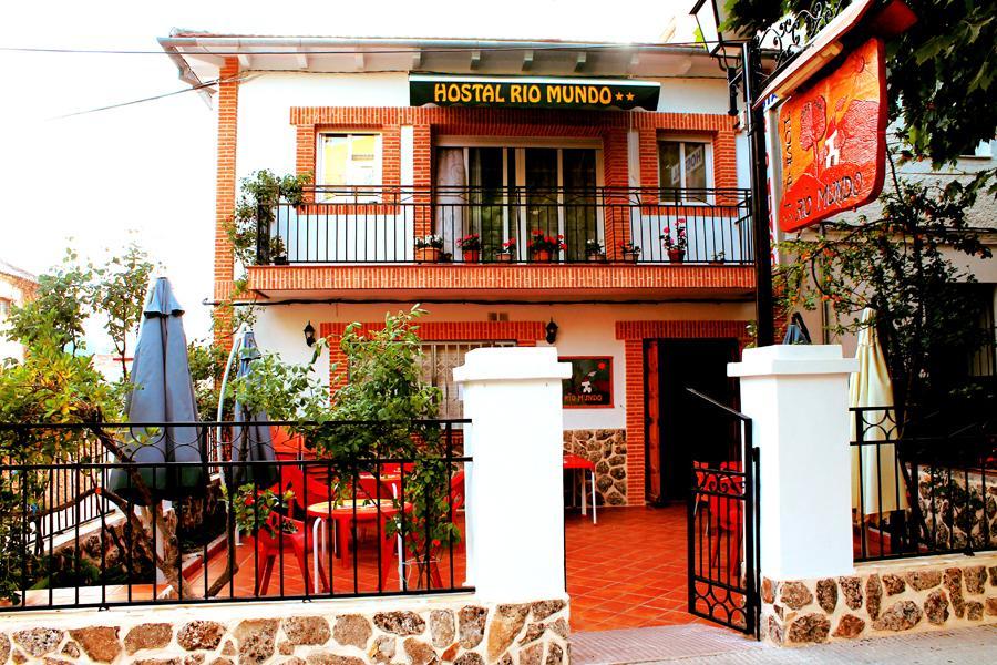 Hostal Rio Mundo Riópar Екстериор снимка